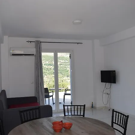 Black & White Apartment