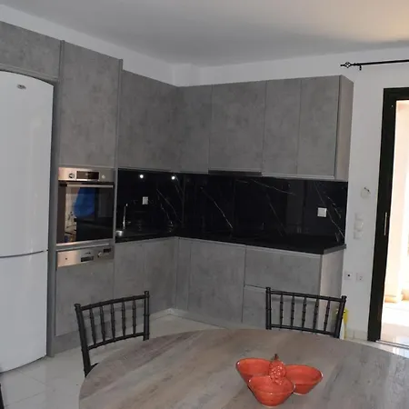 Apartment Black & White