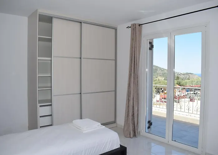 Black & White Apartment